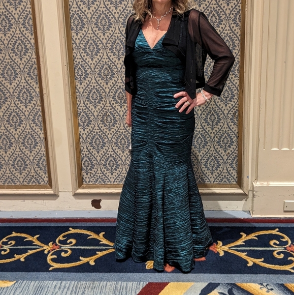 💎BELLISSIMA Mermaid Gown💎 - 8 - Picture 3 of 7